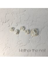 ハトル(Hathor the nail)/ホワイトxニュアンスネイル
