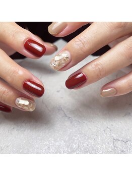 パシャ(Pacha)の写真/【パラジェル導入店】ちゅるんと可愛いセンス抜群のニュアンスネイル♪丁寧なオフ&ケアで仕上がり満足度◎
