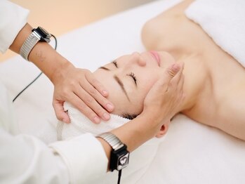 エミニー(EMINY)/