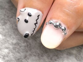 横向きアートの狼ネイル