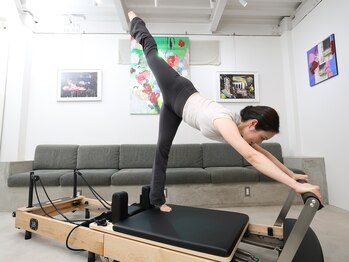 ピラティスエルエー 福島店(pilates LA)/骨格矯正×マシンピラティス
