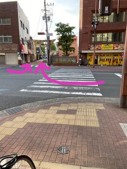 ココピュアレ(coco purele)/サロン駐車場へ入る交差点です。