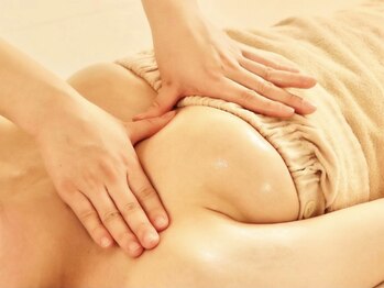 リール 新宿店(RIRE)/4.バストを形成します♪