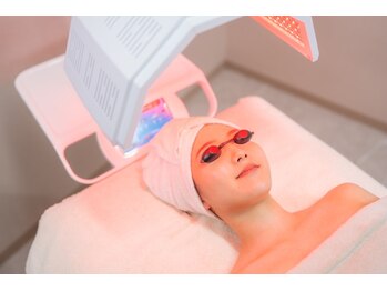 ゼニス 池袋本店(ZENITH)/7色LED光フェイシャル