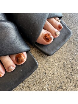 トゥデイム(TODAY'm)/フットネイル べっ甲デザイン