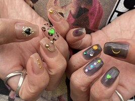 個性派ネイル