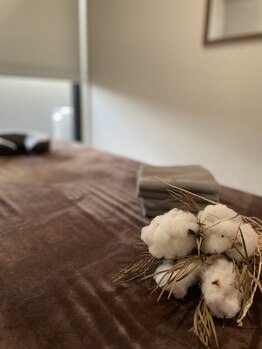 アスラク/落ち着いたBGM