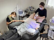 グレース(grace)の雰囲気（ネイルとエステの同時施術で時間を有効活用♪）