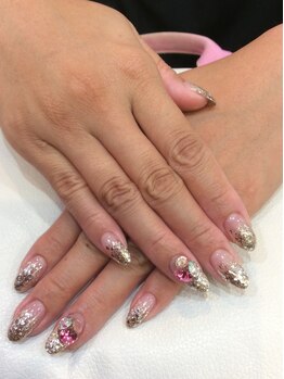 シャンネイルケアサロン(Shan Nail caresalon)/キラキラネイル