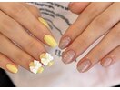 yellow pink