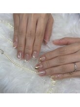 ブルームザ(Bloom)/大人ニュアンスネイル