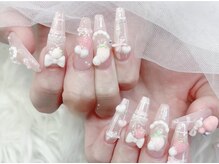 いちごガーリーネイル