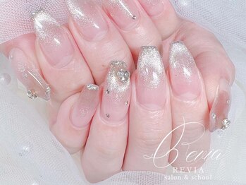 レビア(REVIA)/