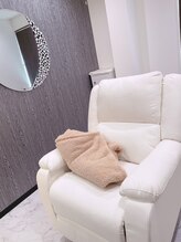 ニコルビューティー 高槻 南平台店(NiKOR beauty) アイブース 