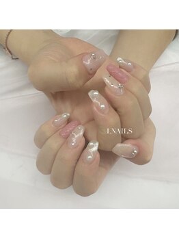 ネイルデザイン大人可愛い