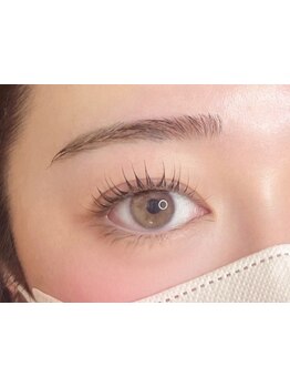 ナチュラル上品な目元にしたい