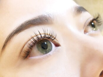 ラシーズ 加古川店(La SHE's)の写真/『エクステがしっくりこない』『違和感がある』そんな方は必見！一重や奥二重の方にも◎提案力が違います！