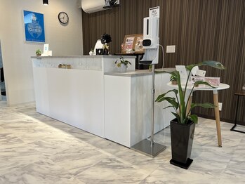 キングアンドクイーン(king&queen)/受付カウンター