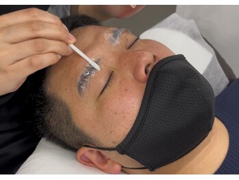 アンジェリック ウィング川崎店(Angelic)/メンズ眉毛(パーマ付)工程2