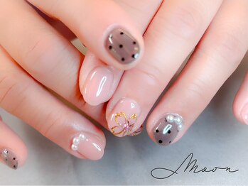 ムーン(Moon)の写真/初めてのネイルでも大丈夫です♪一つひとつ丁寧に寄り添い、心地よい空間でお迎えいたします。