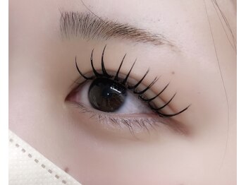 オハナ(Ohana)の写真/フラットラッシュとボリュームラッシュをご用意♪カールや長さ、太さも沢山用意しております