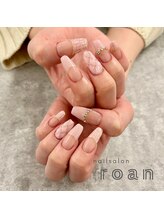ロアンネイル(roan nail)/キルティング×フレンチ