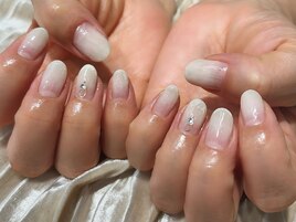 ホワイトグラデーション