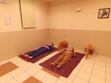 抗酸化陶板浴いずみの雰囲気（お子さんとご依頼やご夫婦でご入浴いただくお客様も多いです♪）