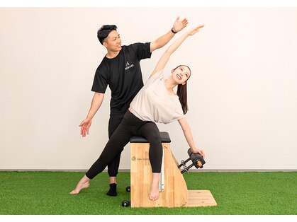 リベース(REBASE)の写真