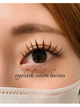 ルシアス(Lucius)の写真/流行りの束感仕上げ♪バインドロックでもフラットラッシュでもご提案致します(^^)