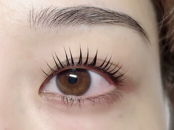 コム 草加マルイ店(com by neolive)/お目元ぱっちりパリジェンヌ