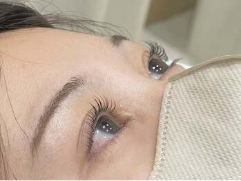 ラデュー(radieux)の写真/【骨格×雰囲気】似合わせ眉と目元・指先のトータルケア♪独自のアイブロウ提案で、貴方史上最高の美しさを