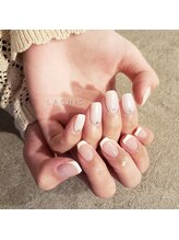 ラシック(LACHIC)/アシンメトリーネイル