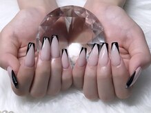 レヴィア(Revia)/フレンチネイル