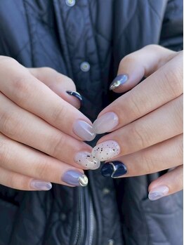 グロウネイル 福井(GLOW/NAIL)の写真/好みや雰囲気に合うシンプル系~ニュアンス系まで”似合う”を見つけられるデザインで指先に輝きと感動を★