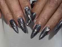 ホランイネイル(HORANGI NAIL)/【個性派】フラッシュ×ビジュー