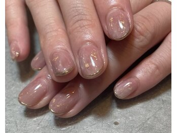 アプサラス プティ(Apsaras putih)/持込みアート10本 120min/¥12000