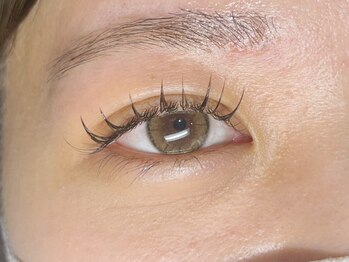 コム 草加マルイ店(com by neolive)/ブラウンエクステ付け放題