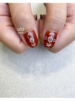 ウロネイルズ(ulo nails)/刺繍ネイル