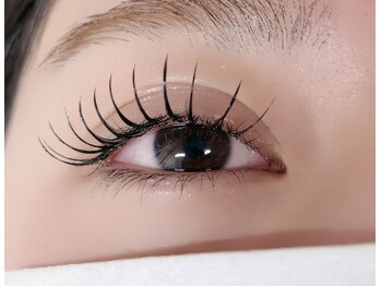 ルチア 高田馬場/フラットラッシュ140本LED付き