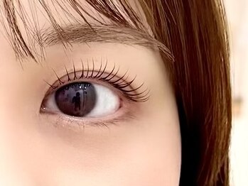 スリー(THREE.)の写真/明日からのメイクが楽しみに♪ダメージレスまつげパーマが大人気◎【なりたいお目元を丁寧にヒアリング】