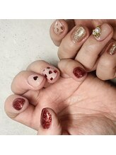 ホワイト(WHITE)/持ち込みハートネイル