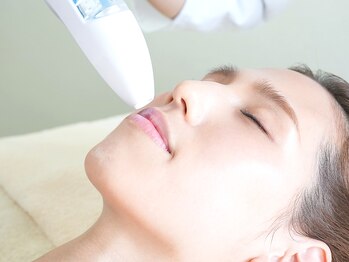 ミミ(mimi)の写真/大人のエイジングケアに◇最新の機械でシミケアを行い、若々しい印象へ導きます!