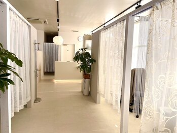 アール(ar)の写真/自まつげを最大限に美しく♪ナチュラルだけど目を引く綺麗な目元に!!自まつ毛を傷めず優しく立ち上げます◎