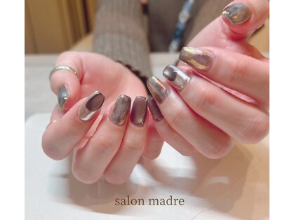 サロン マードレ(madre)の写真