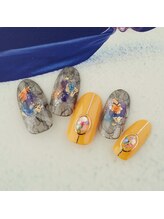 ラ カゼッタ(La casetta)/ニュアンスシェルブローチネイル