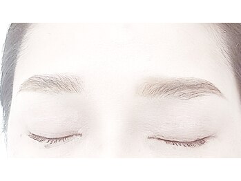 ネオビューティー 上本町店(Neo beauty)/ハリウッドブロウリフト