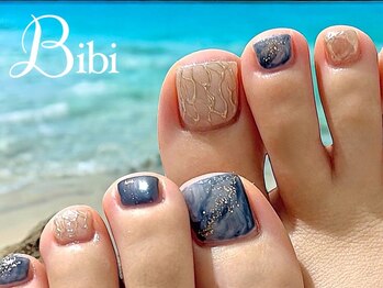 ビビ(Bibi)の写真/足元のオシャレに欠かせないフットネイル☆ハンドNGな方もフットでお洒落を満喫♪足先までしっかりケア◎