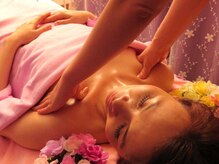 気楽 アロマリンパオイル もみほぐし 栄店/デコルテラインに自信をもてる！