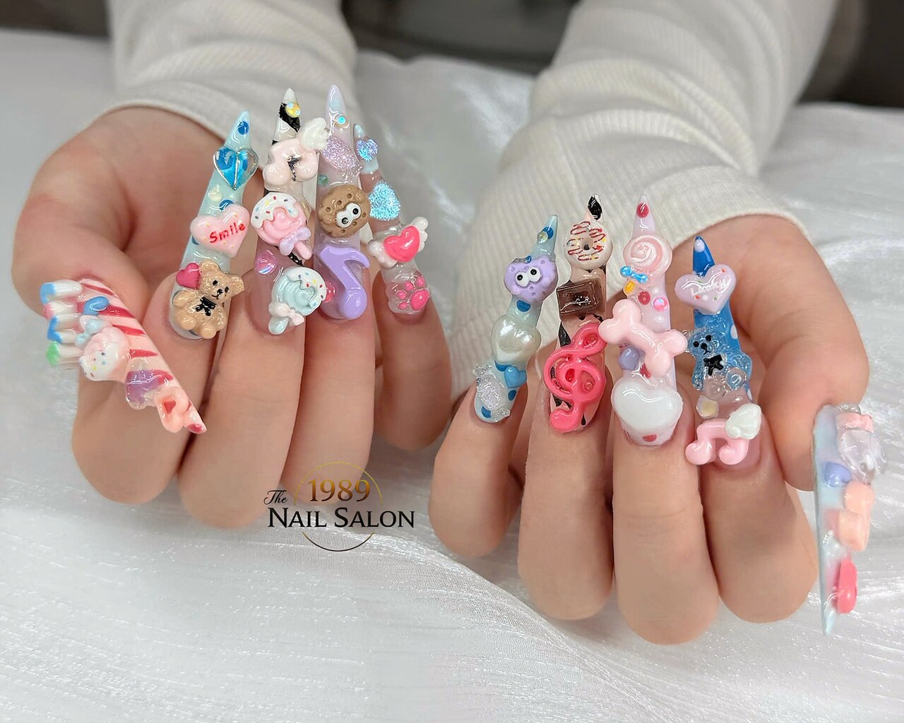 イチキュウハチキュウ ネイルサロン(The 1989 nail salon